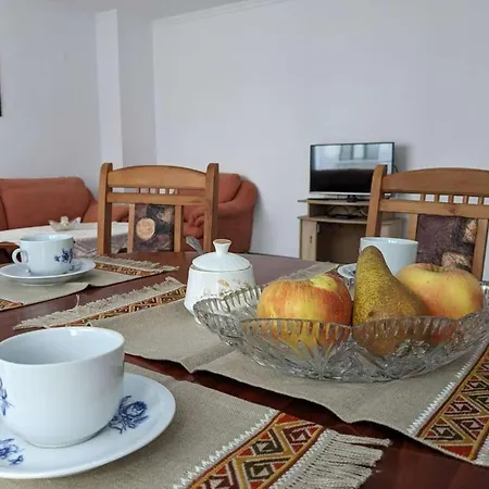 Apartment Lazur *